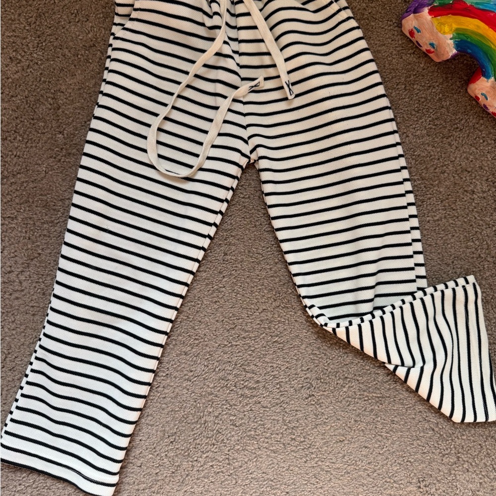 Girls’ Black and White Striped Drawstring Pants – Size 5-6 Years